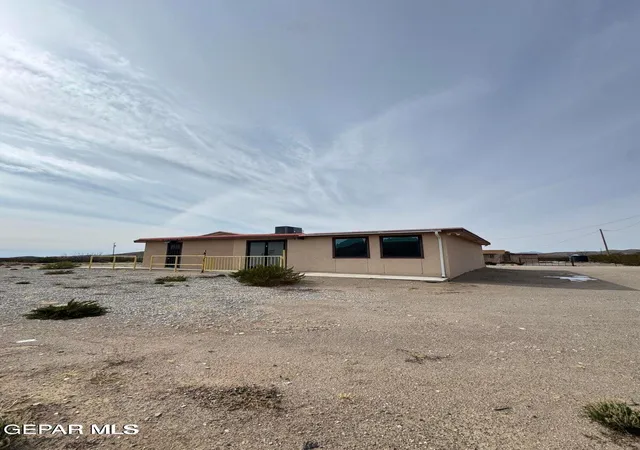 Photo 1 of Single family home for sale at 5989 Hueco Tanks Rd, El Paso, TX 79938 | MLS# 949940 | Listing updated on 2026-08-24