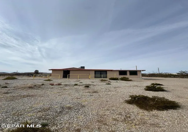 Photo 2 of Single family home for sale at 5989 Hueco Tanks Rd, El Paso, TX 79938 | MLS# 949940 | Listing updated on 2026-08-24