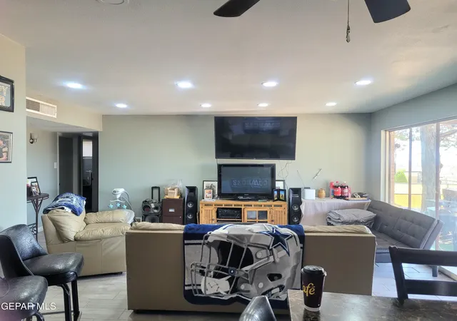 Photo 3 of Single family home for sale at 3024 Tyler Ave, El Paso, TX 79930 | MLS# 949968 | Listing updated on 2026-08-25