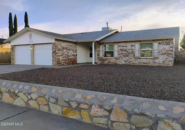 Photo 2 of Single family home for sale at 1727 Ron Cerrudo St, El Paso, TX 79936 | MLS# 949953 | Listing updated on 2026-09-03