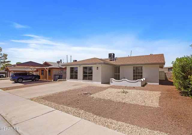 Photo 2 of Sale Pending at 1615 Brian Ray Cir, El Paso, TX 79936 | MLS# 950101 | Listing updated on 2026-09-05