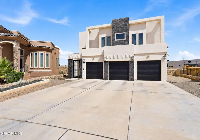 Photo 3 of Single family home for sale at 940 Clapham St, El Paso, TX 79928 | MLS# 950052 | Listing updated on 2026-09-16