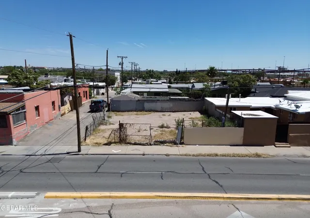 Photo 3 of Land for sale at 610 N Copia St, El Paso, TX 79903 | MLS# 950006 | Listing updated on 2026-08-26