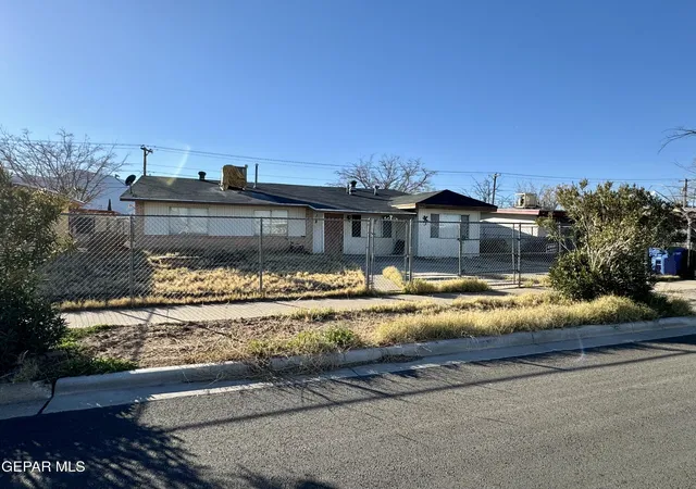 Photo 2 of Sale Pending at 10463 Kendall St, El Paso, TX 79924 | MLS# 950007 | Listing updated on 2026-08-26