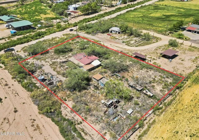 Photo 4 of House for sale at 755 Anderson Rd, Socorro, TX 79927 | MLS# 950018 | Listing updated on 2026-08-26