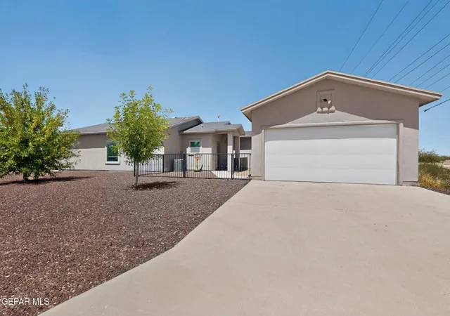 Photo 1 of Single family home for sale at 204 Dora Baltea Pl Pl, Horizon City, TX 79928 | MLS# 950038 | Listing updated on 2026-10-02