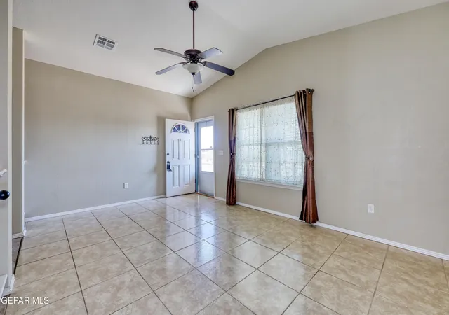 Photo 3 of Single family home for sale at 917 Brezo St, Horizon City, TX 79928 | MLS# 950048 | Listing updated on 2026-10-10