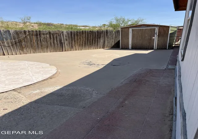 Photo 3 of Manufactured home for sale at 1104 Macadamia Cir, El Paso, TX 79907 | MLS# 950051 | Listing updated on 2026-08-26