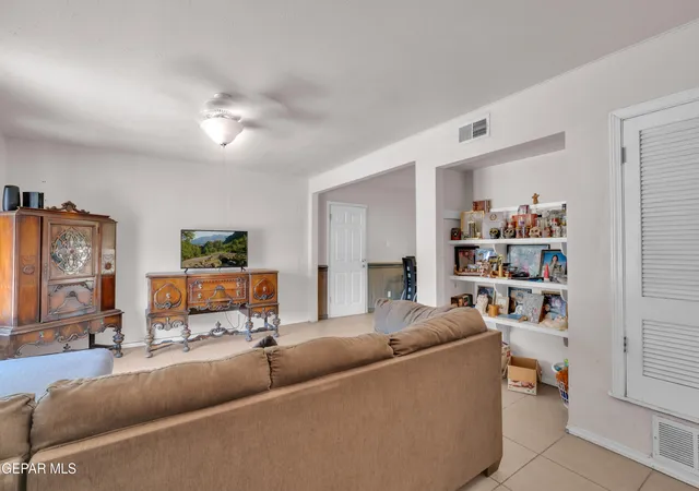 Photo 3 of Single family home for sale at 10708 Gemstone St, El Paso, TX 79924 | MLS# 950054 | Listing updated on 2026-08-26