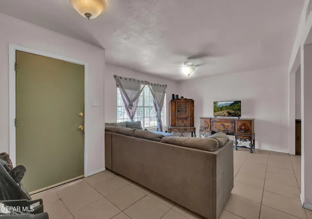 Photo 4 of Single family home for sale at 10708 Gemstone St, El Paso, TX 79924 | MLS# 950054 | Listing updated on 2026-08-26
