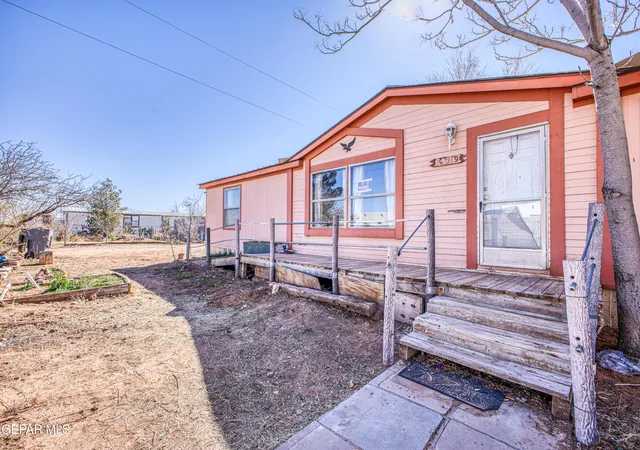 Photo 4 of Manufactured home for sale at 12319 O'Connor Dr, El Paso, TX 79934 | MLS# 950055 | Listing updated on 2026-09-14