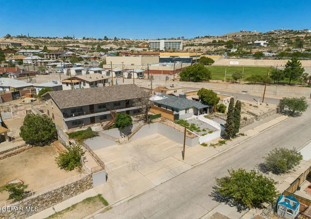 Photo 2 of Sale Pending at 1205 Wright St, El Paso, TX 79902 | MLS# 950062 | Listing updated on 2026-09-18