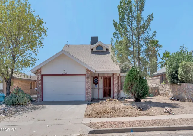 Photo 2 of Single family home for sale at 10740 Pleasant Hill Dr, El Paso, TX 79924 | MLS# 950080 | Listing updated on 2026-09-18