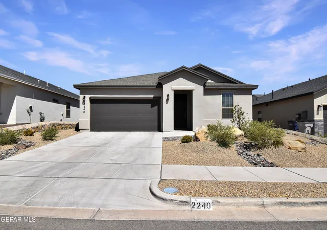 Photo 3 of Single family home for sale at 2240 Small Mountain Pl, El Paso, TX 79911 | MLS# 950249 | Listing updated on 2026-08-31