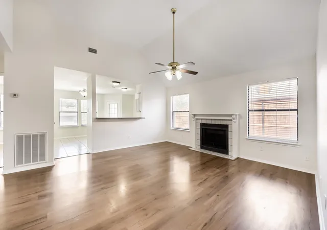 5th image of 10217 Leatherwood Dr, Fort Worth, TX 76108 | MLS# 21358379