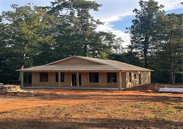 Photo 2 of Single family home for sale at 100 Red Plum Dr, Ellijay, GA 30540 | MLS# 7812161 | Listing updated on 2026-09-29