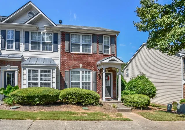 Photo 3 of Sale Pending at 3381 Hidden Cvs Cir, Peachtree Corners, GA 30092 | MLS# 7824337 | Listing updated on 2026-09-17