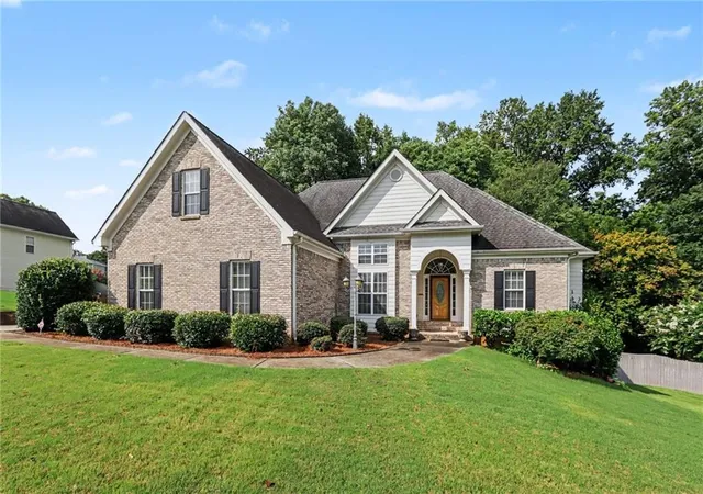 Single family home for sale at 1264 Harvest Ln, Hoschton, GA 30548 | MLS# 7825438