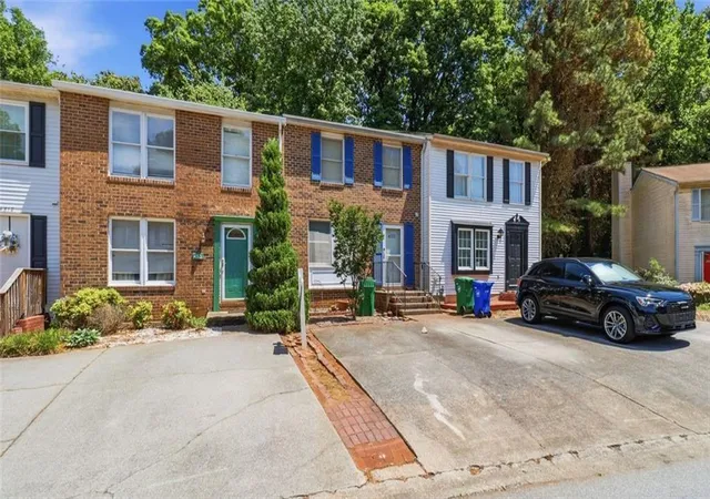 Photo 2 of Sale Pending at 4323 Lehaven Cir, Tucker, GA 30084 | MLS# 7828270 | Listing updated on 2026-09-13