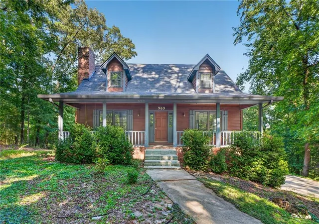 Photo 3 of Single family home for sale at 963 Crumbley Rd, Mcdonough, GA 30252 | MLS# 7827559 | Listing updated on 2026-08-28