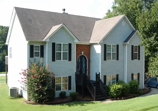 1st image of 1129 Jefferson Walk Cir, Jefferson, GA 30549 | MLS# 7822281