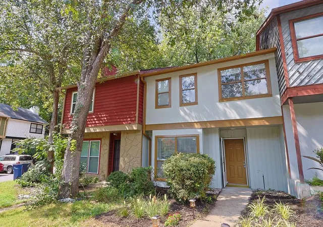 Photo 2 of Townhouse for sale at 3620 Cobble Ml Ln, Clarkston, GA 30021 | MLS# 7824490 | Listing updated on 2026-08-30