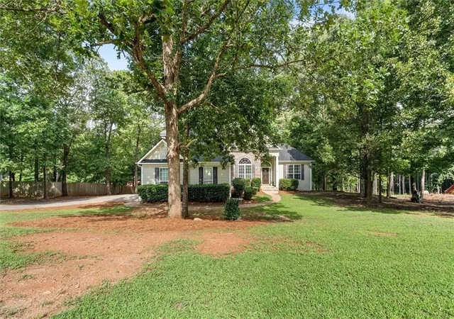 Photo 2 of Single family home for sale at 7055 Fletcher Dr, Winston, GA 30187 | MLS# 7810577 | Listing updated on 2026-09-09