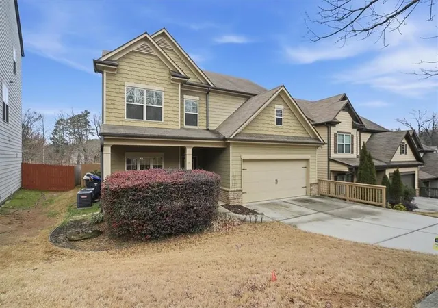 Photo 2 of Single family home for sale at 5050 Glencliff Dr, Buford, GA 30518 | MLS# 7827112 | Listing updated on 2026-08-26