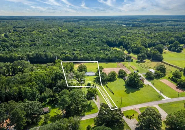 2nd image of 2601 Daniel Cemetery Rd Nw, Monroe, GA 30656 | MLS# 7816694