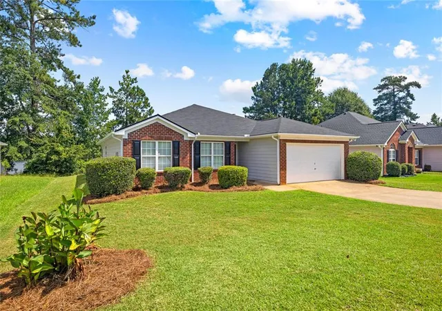 Photo 3 of Sale Pending at 55 Lakeside Pt, Covington, GA 30016 | MLS# 7827111 | Listing updated on 2026-09-07