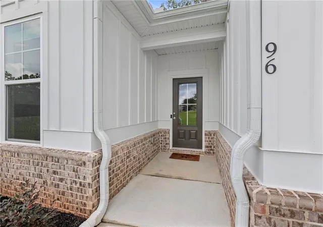 Photo 3 of Single family home for sale at 96 Whites Pond Road, Moreland, GA 30259 | MLS# 7827097 | Listing updated on 2026-10-01