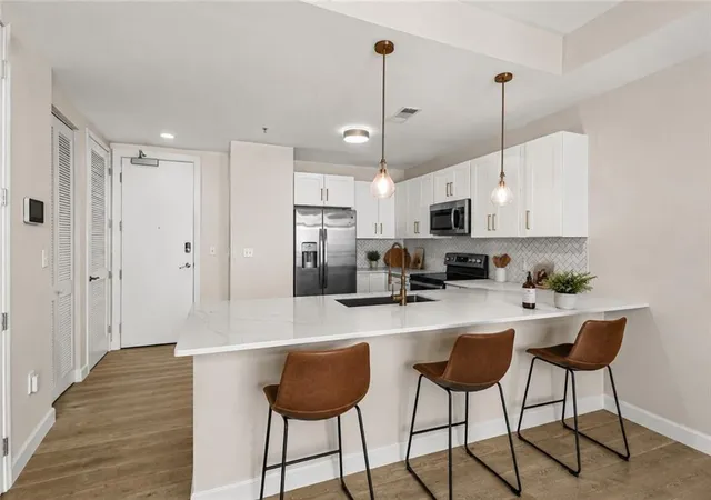 Photo 2 of Condo for sale at 711 Cosmopolitan Dr #622, Atlanta, GA 30324 | MLS# 7828307 | Listing updated on 2026-09-08