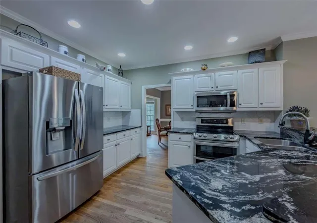 Photo 4 of Single family home for sale at 1116 Maple Crk Ridge, Loganville, GA 30052 | MLS# 7811907 | Listing updated on 2026-09-18