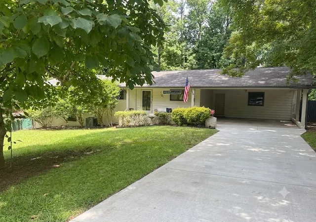 Photo 1 of Single family home for sale at 2665 Colonial Dr, College Park, GA 30337 | MLS# 7811199 | Listing updated on 2026-08-27