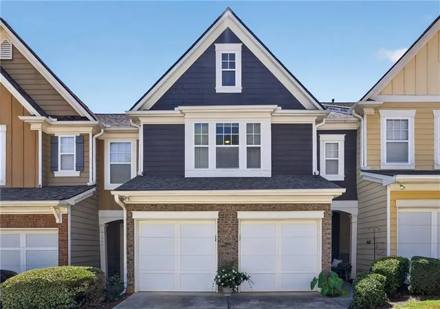 Townhouse for sale at 1942 Lake Heights Cir Nw #17, Kennesaw, GA 30152 | MLS# 7827655