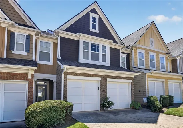Photo 2 of Townhouse for sale at 1942 Lake Heights Cir Nw #17, Kennesaw, GA 30152 | MLS# 7827655 | Listing updated on 2026-09-15