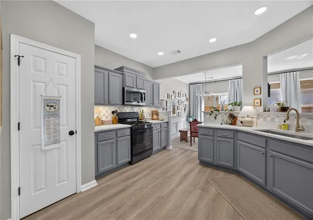 Photo 3 of Townhouse for sale at 1942 Lake Heights Cir Nw #17, Kennesaw, GA 30152 | MLS# 7827655 | Listing updated on 2026-09-15