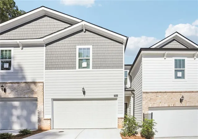 Photo 3 of Townhouse for sale at 7860 Marie Way, Fairburn, GA 30213 | MLS# 7817584 | Listing updated on 2026-09-14