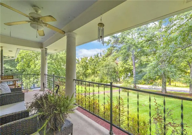 Photo 2 of Single family home for sale at 136 Frazier Hill Rd, Bishop, GA 30621 | MLS# 7822474 | Listing updated on 2026-08-28