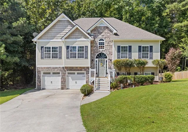 Single family home for sale at 102 Reservation View, Dallas, GA 30132 | MLS# 7806795 | Listing updated on 2026-09-18