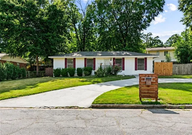 Photo 1 of Single family home for sale at 740 Tara Cir, Atlanta, GA 30354 | MLS# 7827270 | Listing updated on 2026-08-26