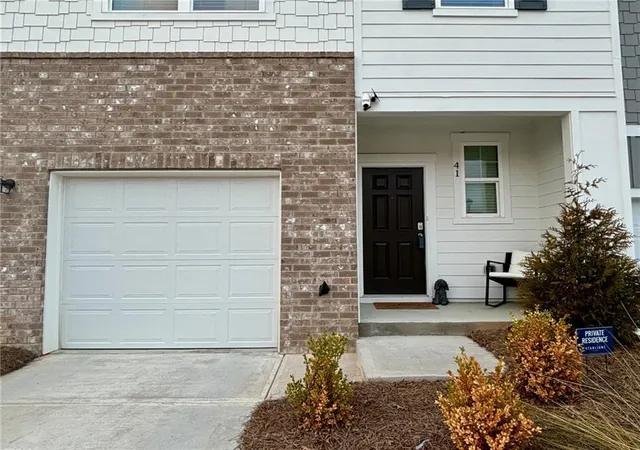 Photo 2 of Townhouse for sale at 41 Rydal Wy, Winder, GA 30680 | MLS# 7827508 | Listing updated on 2026-09-13