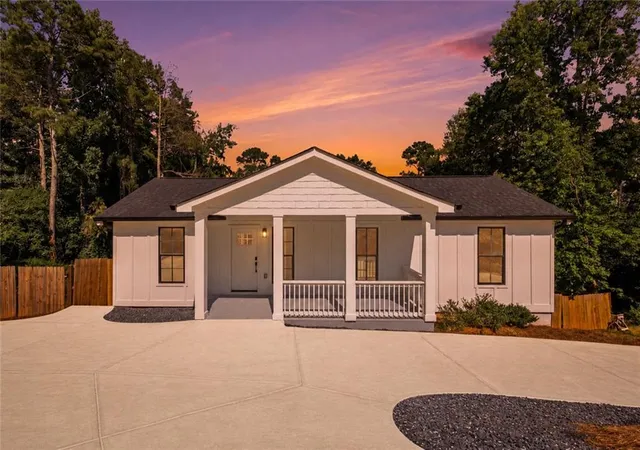 Photo 1 of Single family home for sale at 5875 Maple Creek Dr, Buford, GA 30518 | MLS# 7826808 | Listing updated on 2026-08-26