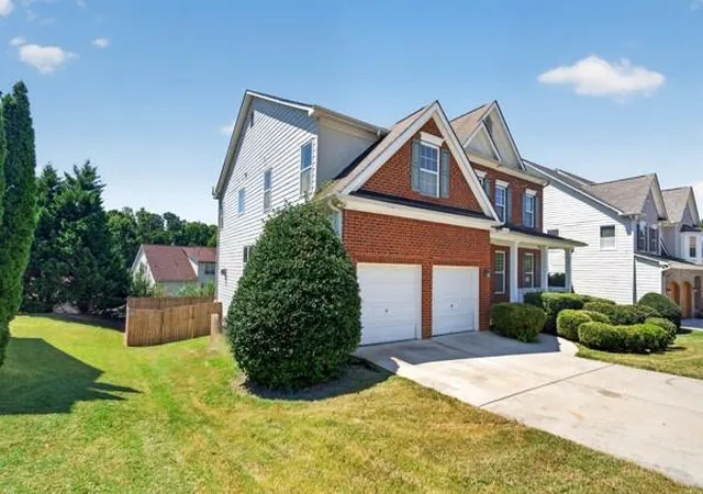 Photo 2 of Single family home for sale at 5280 Lakerock Way Sw, Atlanta, GA 30331 | MLS# 7816752 | Listing updated on 2026-09-14