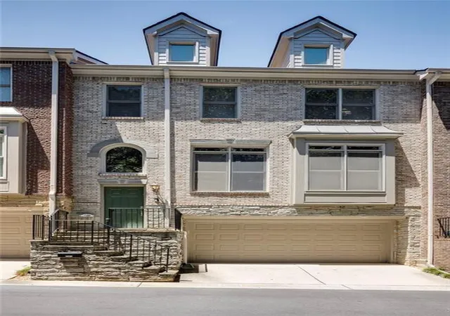 Photo 3 of Townhouse for sale at 5561 Julian Pl, Sandy Springs, GA 30342 | MLS# 7812969 | Listing updated on 2026-08-30