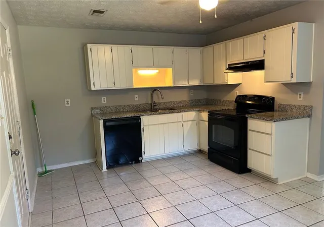 3rd image of 1292 Crystal Lake Rd, Atlanta, GA 30349 | MLS# 7816508