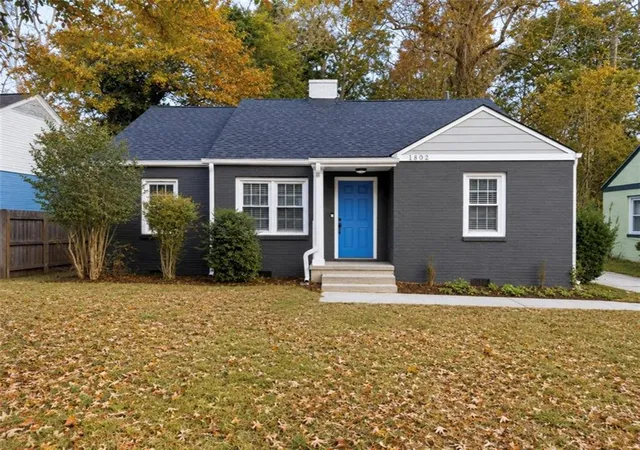 Photo 1 of Sale Pending at 1802 S Gordon St Sw, Atlanta, GA 30310 | MLS# 7827796 | Listing updated on 2026-10-31