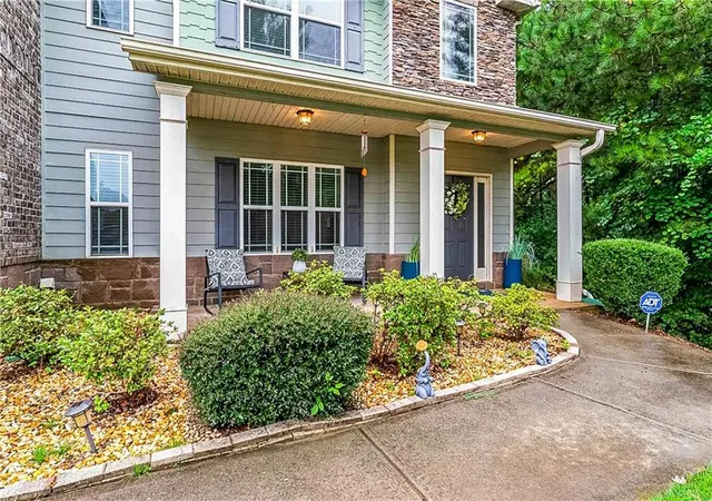 Photo 2 of Single family home for sale at 225 Tapestry Dr, Mcdonough, GA 30252 | MLS# 7826056 | Listing updated on 2026-09-13