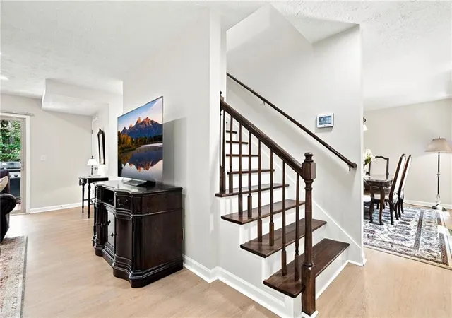 Photo 3 of Sale Pending at 120 Lakeland Wy, Roswell, GA 30076 | MLS# 7823645 | Listing updated on 2026-09-07