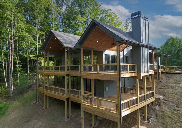 Photo 3 of Single family home for sale at 750 Settlers Ridge Rd, Ellijay, GA 30540 | MLS# 7827467 | Listing updated on 2026-08-27